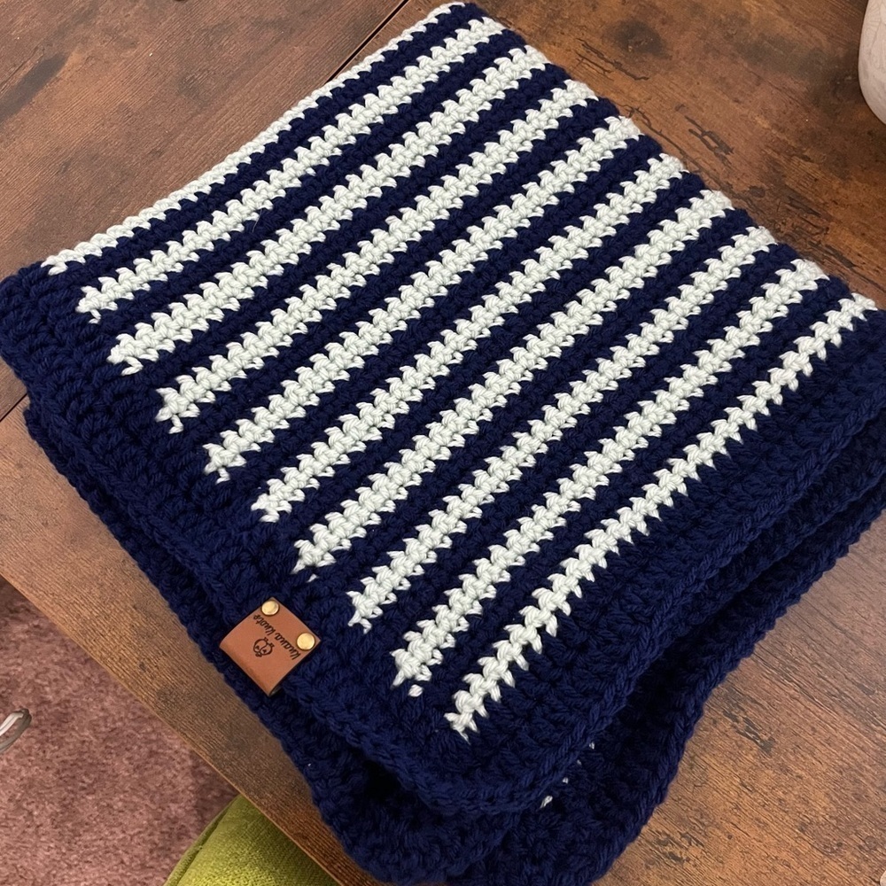 NWT Knana Knots, Baby Blanket Afghan, Receiving Blanket, Shades of Blue